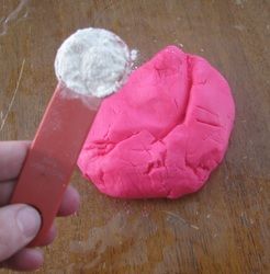 How To Fix Broken Cake Decorations How To Fix Broken Cake Decorations