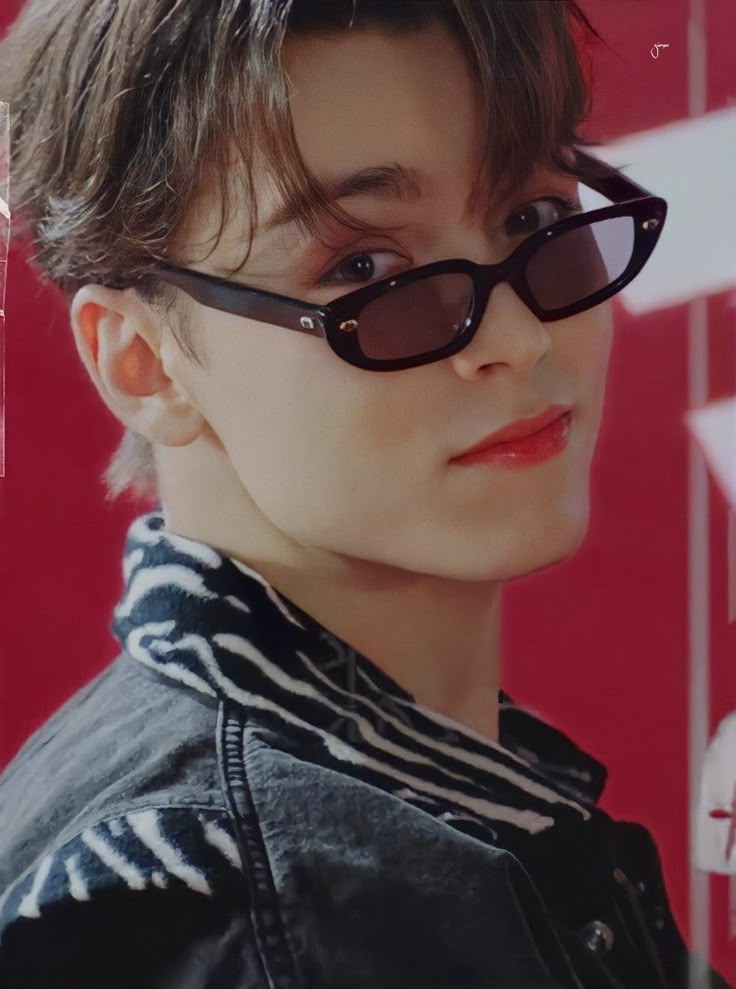 Seventeen バーノン」のアイデア 72 件【2025】 | ボノ