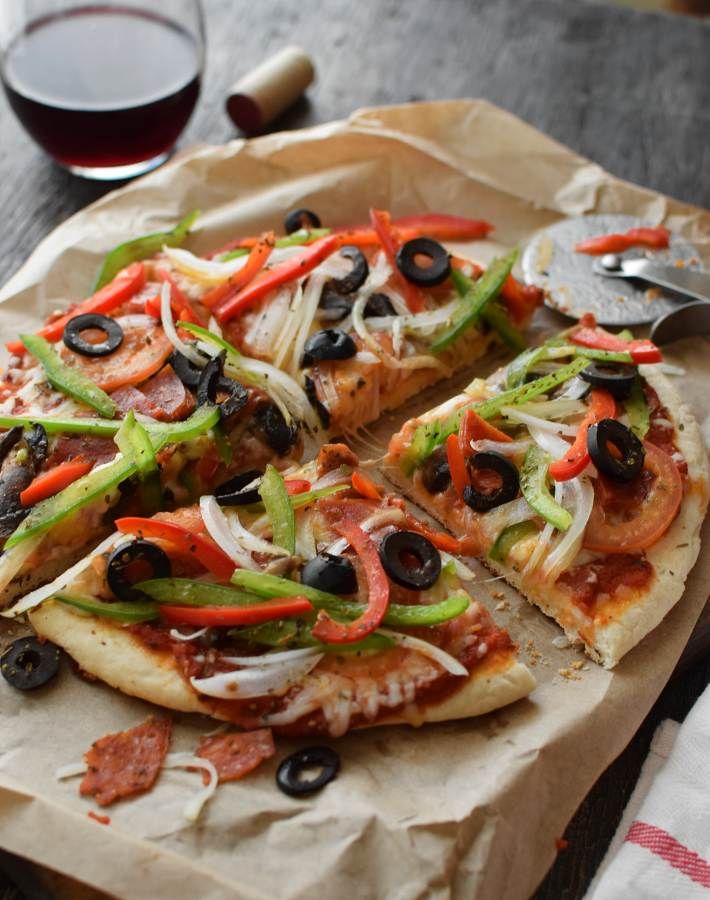 hacer masa de pizza con harina con levadura