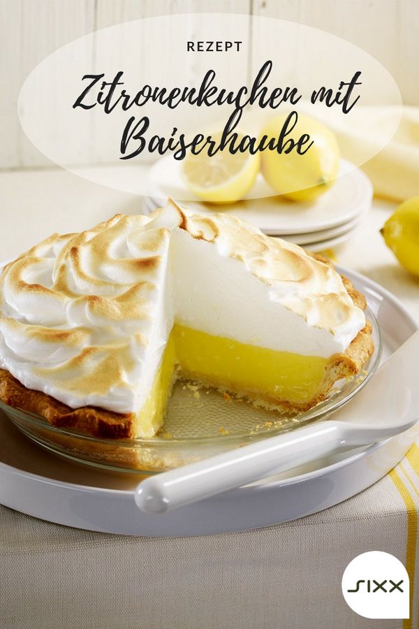 Zitronenkuchen mit einer Haube aus Baiser