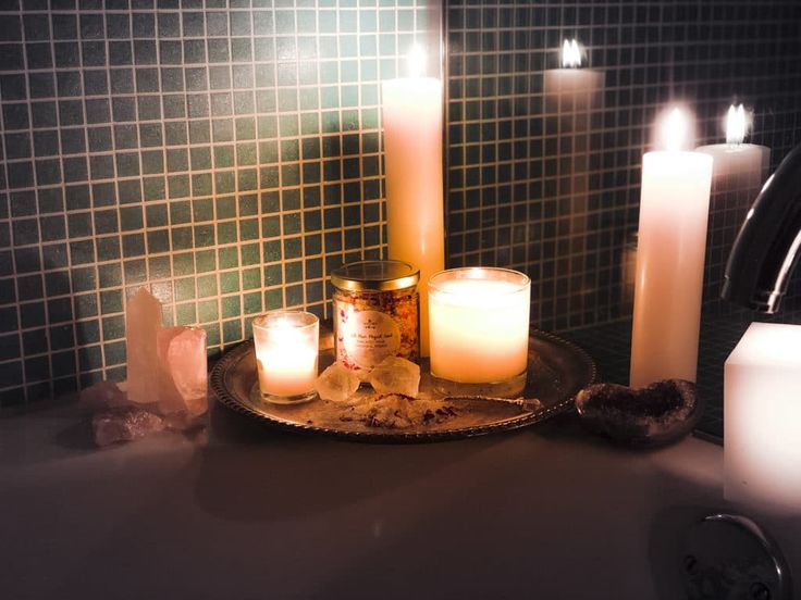 Full Moon Bath Ritual at TheWitchesBox.com