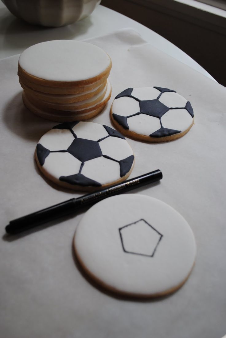 Diy Soccer Ball Cake Pops Diy Soccer Ball Cake Pops