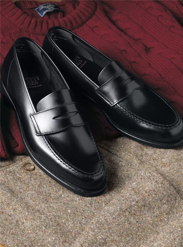 The Harvard Loafer in Black | Loafers men, Gentleman shoes, Dress shoes men