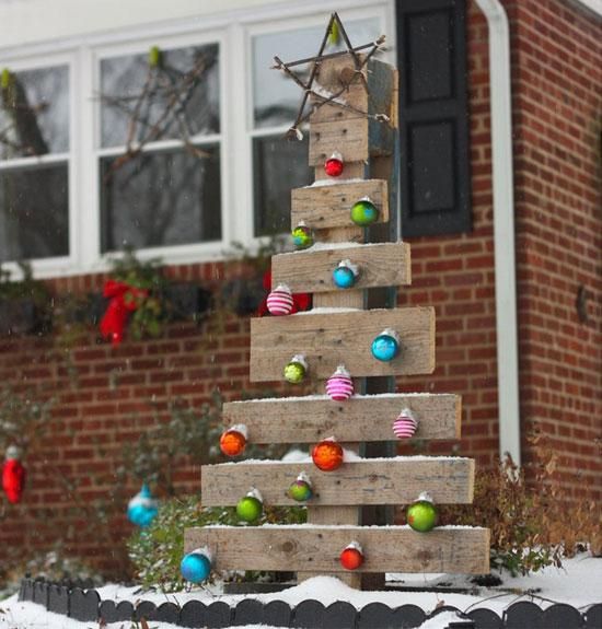 best 17 outdoor small front yard christmas decor images on pinterest