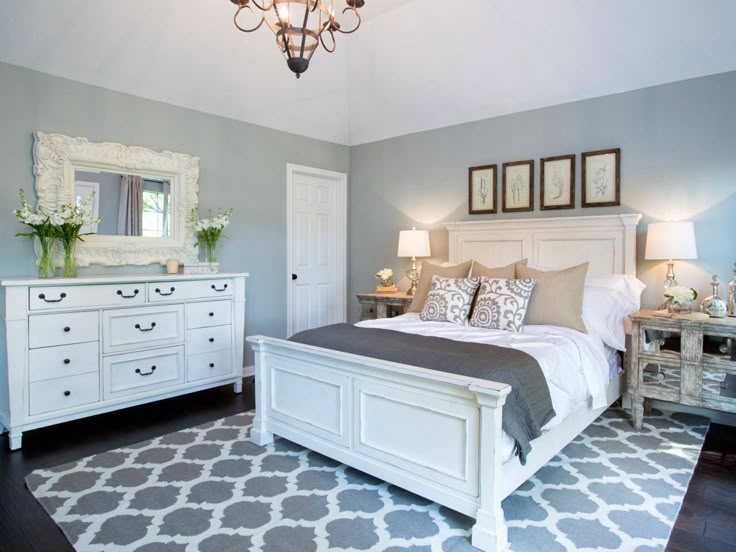 Best 25 Fixer Upper Bedrooms Ideas On Pinterest Yours Mine And Fixer Upper Yours Mine Ours And A Home On The River