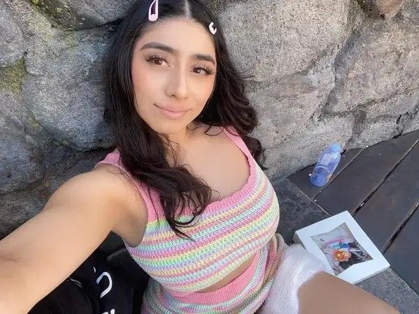Violet Myers Net Worth