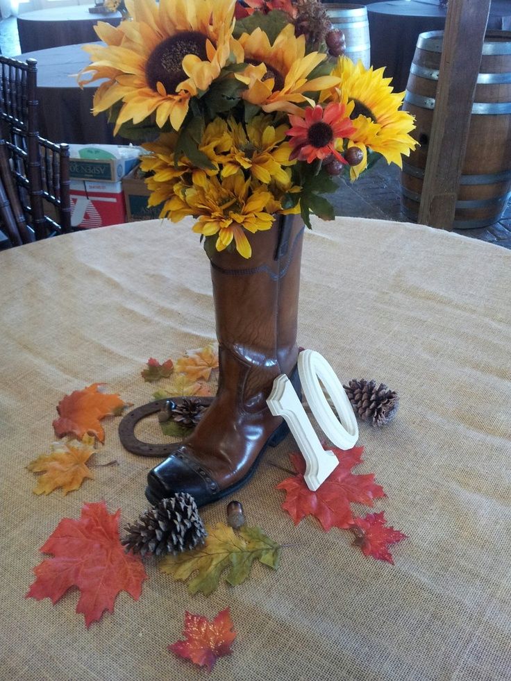 8 Best Upscale Country Images On Pinterest Centerpiece Ideas cowboy weddings | Cowboy boot centerpiece | Wedding Decorating Ideas - 8 Best Upscale Country Images On Pinterest Centerpiece Ideas
