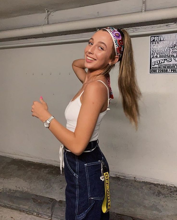 Pin by iae on emma chamberlain Emma chamberlain, Emma