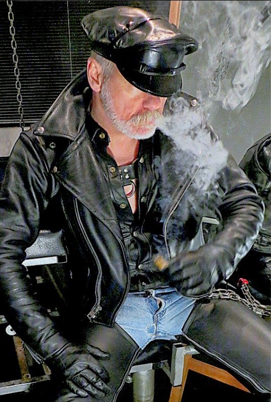 cowboy gay ring gay paris nightlife