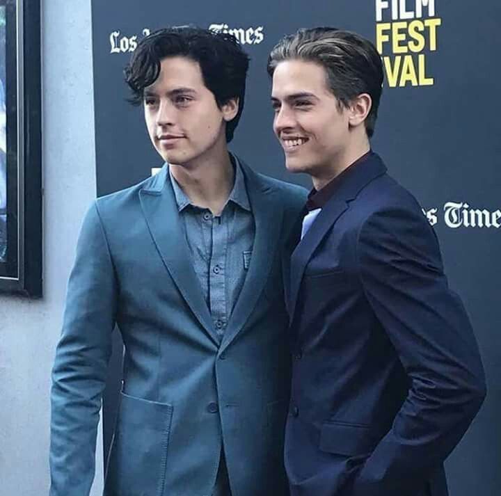 Dylan Sprouse On Instagram April 16th 2019 Photo Of Dylan