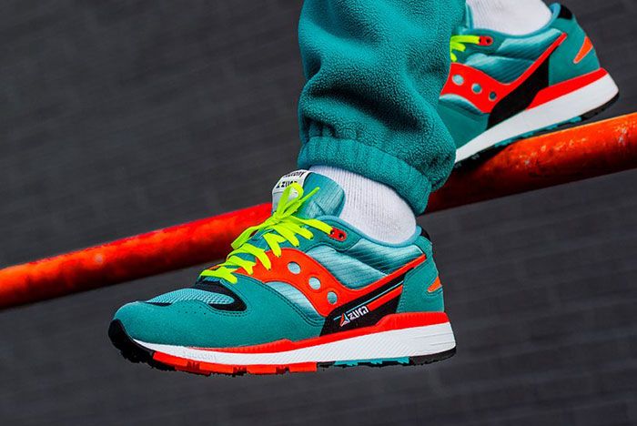 The Saucony Azura Neo Tokyo Is Inspired By Tokyo Nightlife Saucony Sneakers Nightlife Fashion