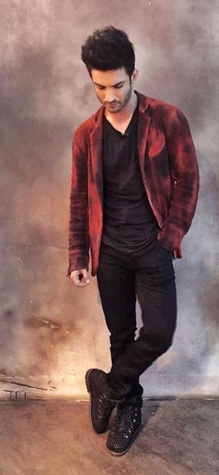 Pin By Priti Singh On Sushant Singh Rajput In 2020 Sushant Singh Singh Handsome Actors