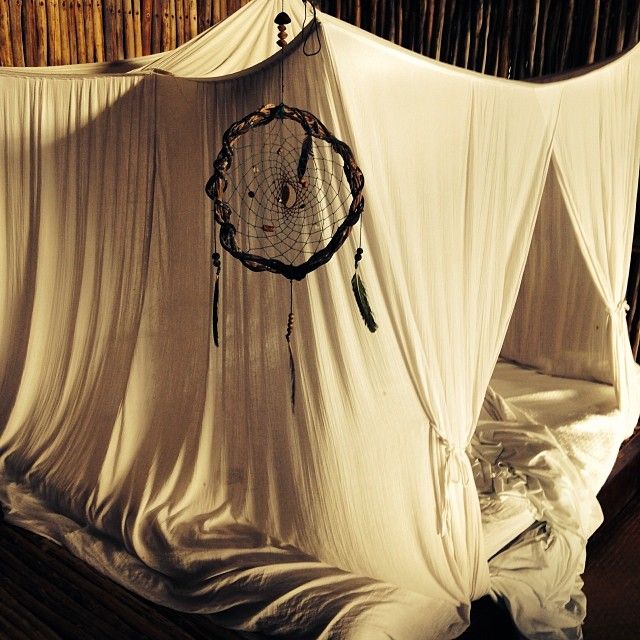 Bohemian Bedroom Canopy 195 best bed forts, canopies, and other cozy spaces images on Bohemian Bedroom Canopy 195 best bed forts, canopies, and other cozy spaces images on
