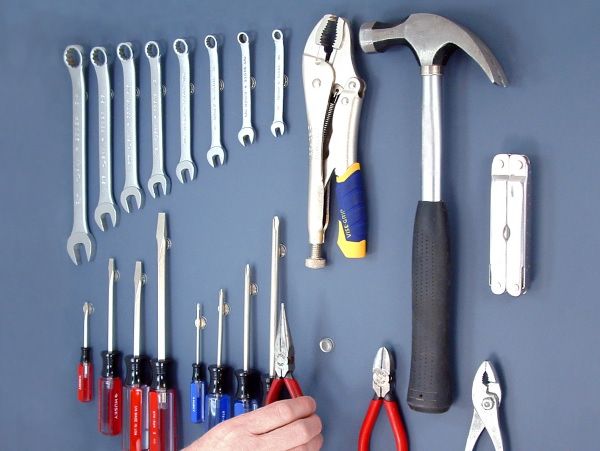 Magnetic door holder tools has magnet for screwdriver hammer tools keys