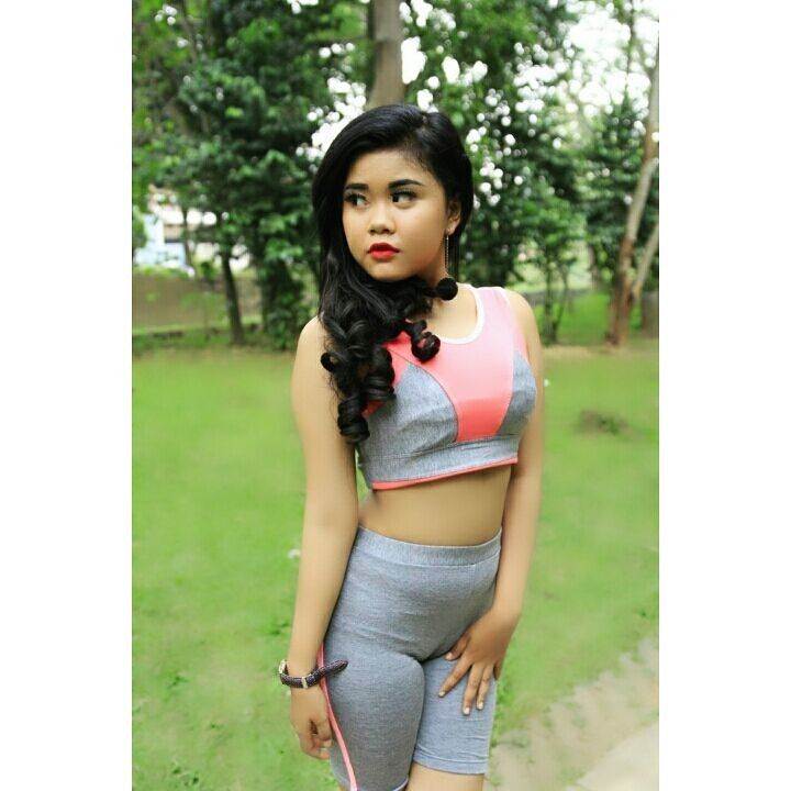 Pin on memek tembem