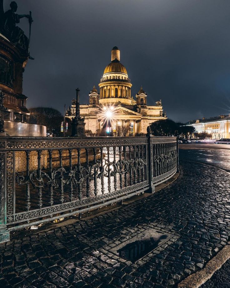 Где погулять в питере ночью - найдено 89 фото