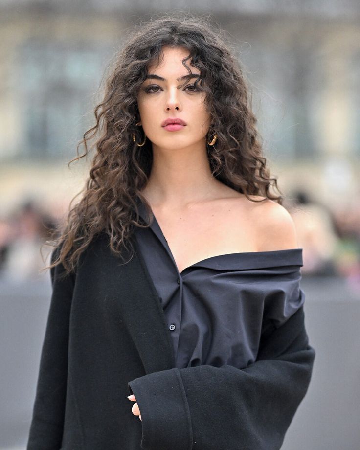 Pin by catherine noreen Rubiales on 2025 | Hair styles, Curly hair