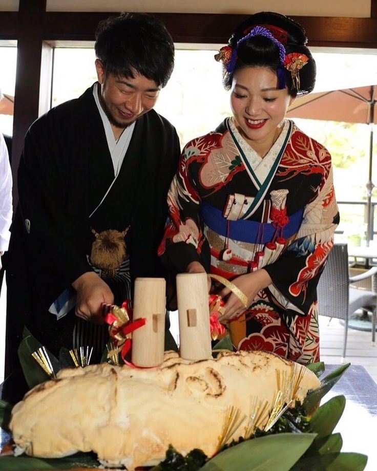 ケーキカットのかわりに和風な演出 和婚ならではの 新郎新婦初の共同作業型 まとめ Marry マリー 結婚式 演出 オシャレ 和婚 ケーキカット ケーキカットのかわりに和風な演出 和婚ならではの 新郎新婦初の共同作業型 まとめ Marry マリー 結婚式 演出 オシャレ 和婚 ケーキカット