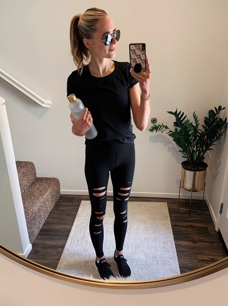 Ripped Leggings Outfits