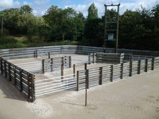 Wooden Cattle Corral Designs Pictures Cattle Corrals Cattle Gate wooden-cattle-corral-designs-pictures-cattle-corrals-cattle-gate