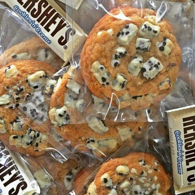 Cookies And Cream Chocolate Bar Cookies And Cream Chocolate Bar