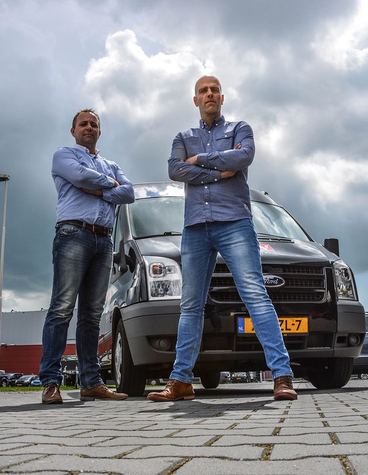 Over ons – AW Garagedeuren | Garagedeuren