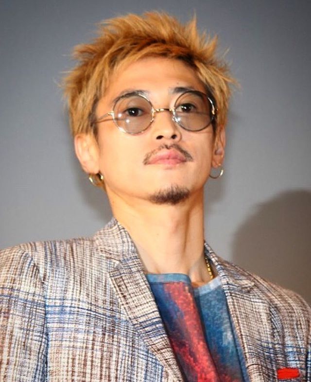 窪塚洋介の髪型65選 ショート ロングまで長さ スタイル別に セット 動画 も Yotsuba よつば 髪型 メンズ 髪 かっこいい髪型 窪塚洋介の髪型65選 ショート ロングまで長さ スタイル別に セット 動画 も Yotsuba よつば 髪型 メンズ 髪 かっこいい髪型