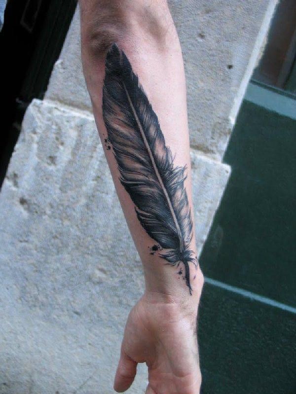 Le tatouage plume et le symbolisme 40 photos inspirantes Mode