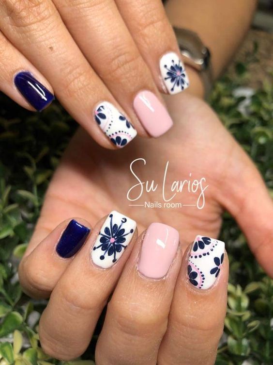 90 Stylish Spring Flower Nail Art Designs and Ideas 2019