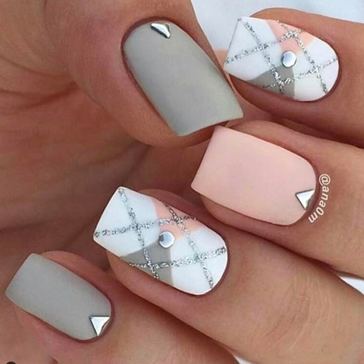 Checked pattern Summer squared nails. Rose pink and white grey pattern with silver Nail Art Designs, Nail Designs, Manicures, Acrylic Nail Designs, Square Nails, Nails Inspiration, Nail Art Designs Summer, Trendy Nails, Uñas Decoradas