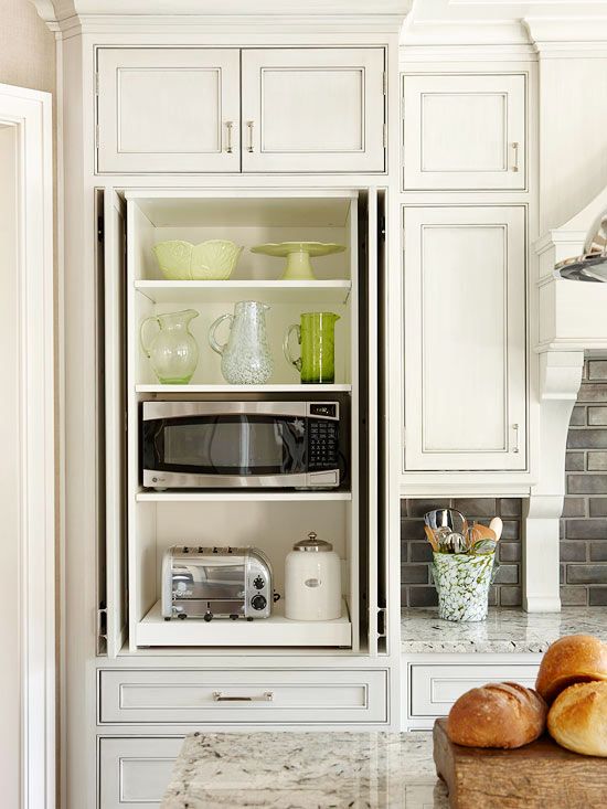 We're Still Obsessing Over This Woman's Aqua Kitchen Makeover (And