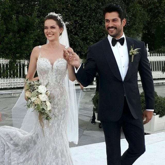 Image may contain: one or more people and wedding Matrimonio