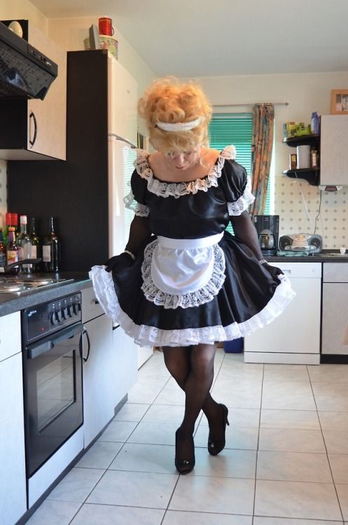 Doctor sissy cheerleaders maid