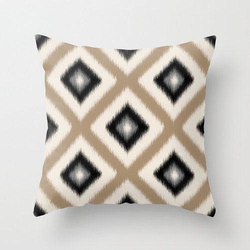 Best 25+ Neutral pillow covers ideas on Pinterest Neutral pillows, Decorative pillows and ...