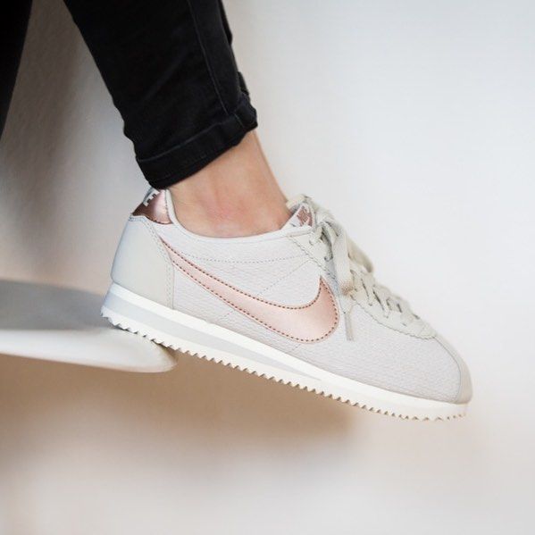 ladies nike cortez