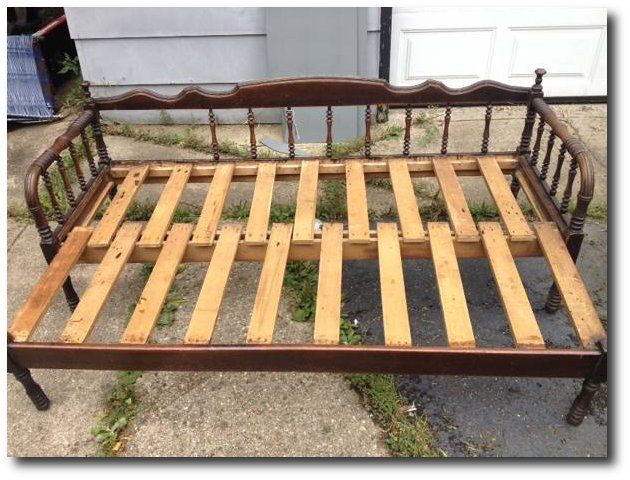 Antique Jenny Lind Pull-out Day Bed - $125 (Island Lake) Sofa Antique Jenny Lind pull-out Day Bed - $125 (Island Lake) | Sofa | Pinterest | Jenny lind, Lakes and Bedrooms - Antique Jenny Lind Pull-out Day Bed - $125 (Island Lake) Sofa