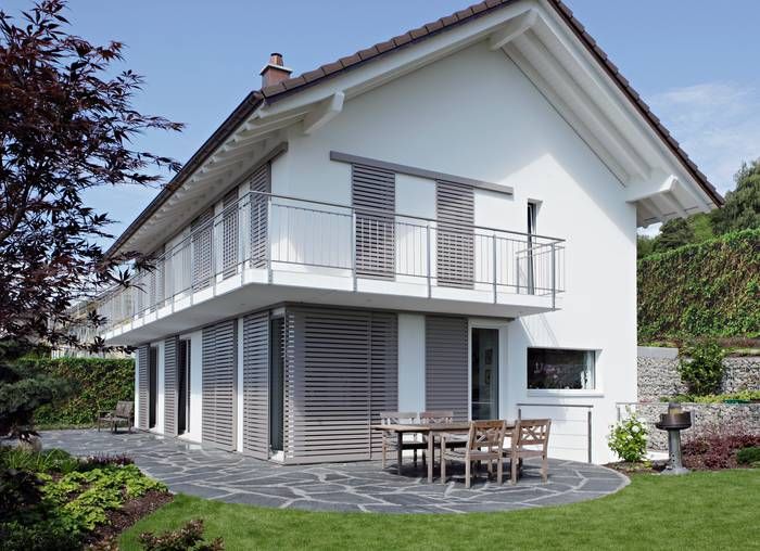 Maison blanche volets gris coulissants Couleur façade maison, Façade maison, Bardage maison Maison blanche volets gris coulissants Couleur façade maison, Façade maison, Bardage maison