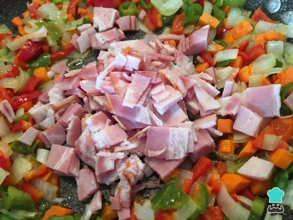 Receta De Pollo Relleno De Verduras Para Navidad Triunfo Asegurado Pollo Relleno Pollo Relleno Al Horno Recetas Con Pollo