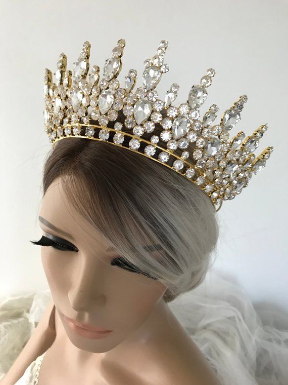Gold Tiara Bridal Crown Crystal Wedding Tiara Wedding Hair Etsy Goruntuler Ile Etsy