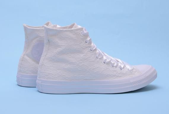 Haut Top mariage Converse pour mariée, blanc dentelle ... Haut Top mariage Converse pour mariée, blanc dentelle ...