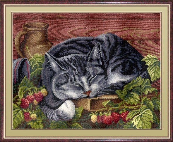 Спящий котик. Первым в дом, по традиции, впускают кота. Но если вы не сделали этого раньше – не расстраивайтесь, вы всё еще имеете возможность впустить счастливого котика в своё жилище. Деревенский мурлыка утомился и прилег на край скамейки – классический провинциальный сюжет. Выполняется, кстати, классической техникой счетного креста с небольшими вкраплениями бэкстича для детализации пушистых усов. #mpstudia #мпстудия #вышивка #кот #сон #kitty