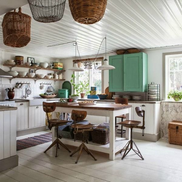 67 best deco images on Pinterest Chandeliers, Color palettes and