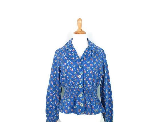 Funky Cute Vintage 1970s Purple and White Retro Foral Shirt