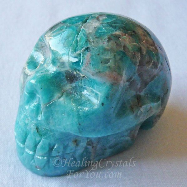 Using Crystal Skulls And The Benefits To You Crystal Skull