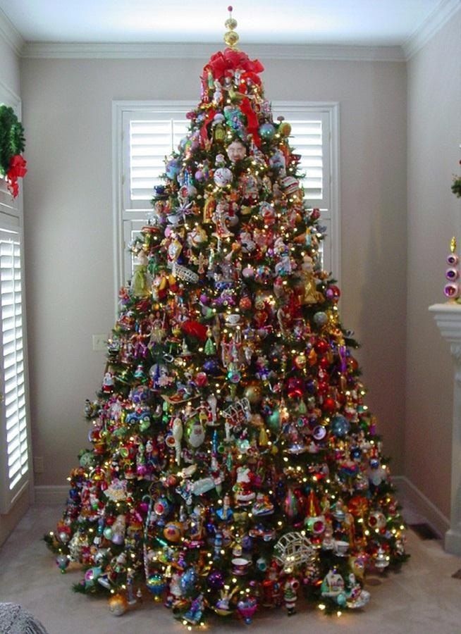 How To Make Your Decorated Christmas Tree Mathematically Perfect How to Make Your Decorated Christmas Tree Mathematically Perfect | Holidays | Pinterest | Christmas, Christmas tree decorations and Christmas Tree - How To Make Your Decorated Christmas Tree Mathematically Perfect