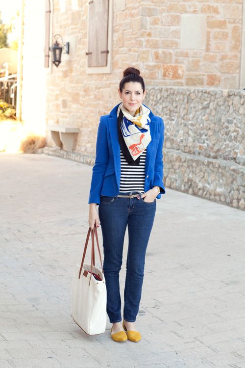 beautiful yellow flat shoes outfit
12