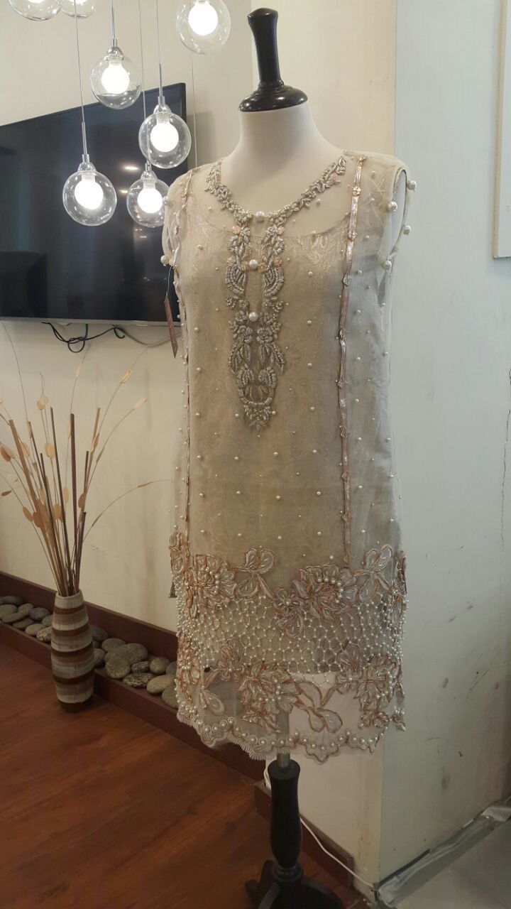 Lingering lovely dress images Lingering lovely dress images