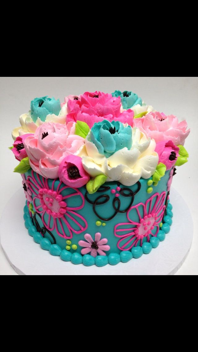 Best 25+ Flower cakes ideas on Pinterest Buttercream ...