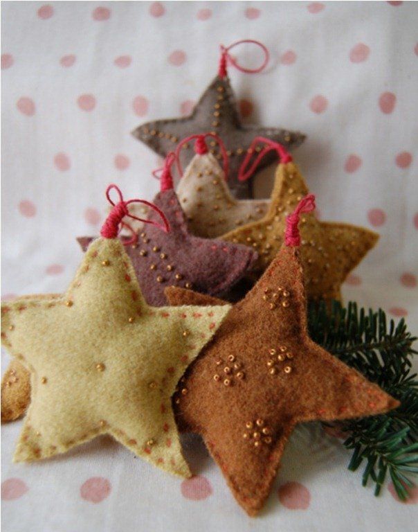 10 Ideas Para Hacer Tus Adornos Navideños En Fieltro | Alberi Di Natale In Feltro, Feltro Di Natale, Ornamenti Natalizi