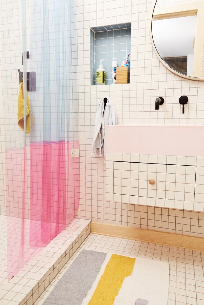 Now This Is A Shower I Could Wake Up To Spotted On My Recent Visit To The Wtrwrks La Showr Round Mirror Bathroom Bathroom Mirror Amazing Bathrooms